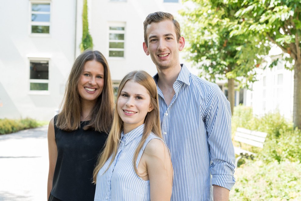 Lisa Rester (l.), Marlene H&ouml;fflin und Felix Jauch. Foto: Universit&auml;t Passau