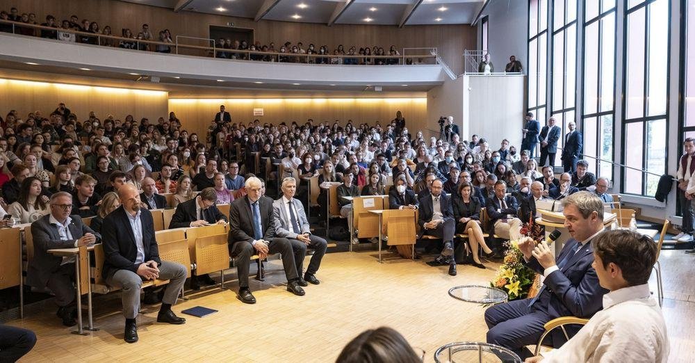 Herr Söder im Audimax