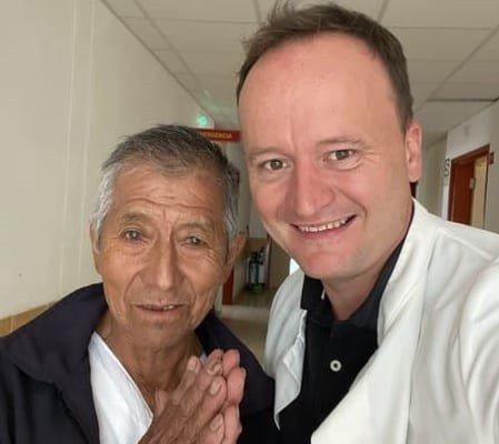 Benjamin Zeier und ein Patient