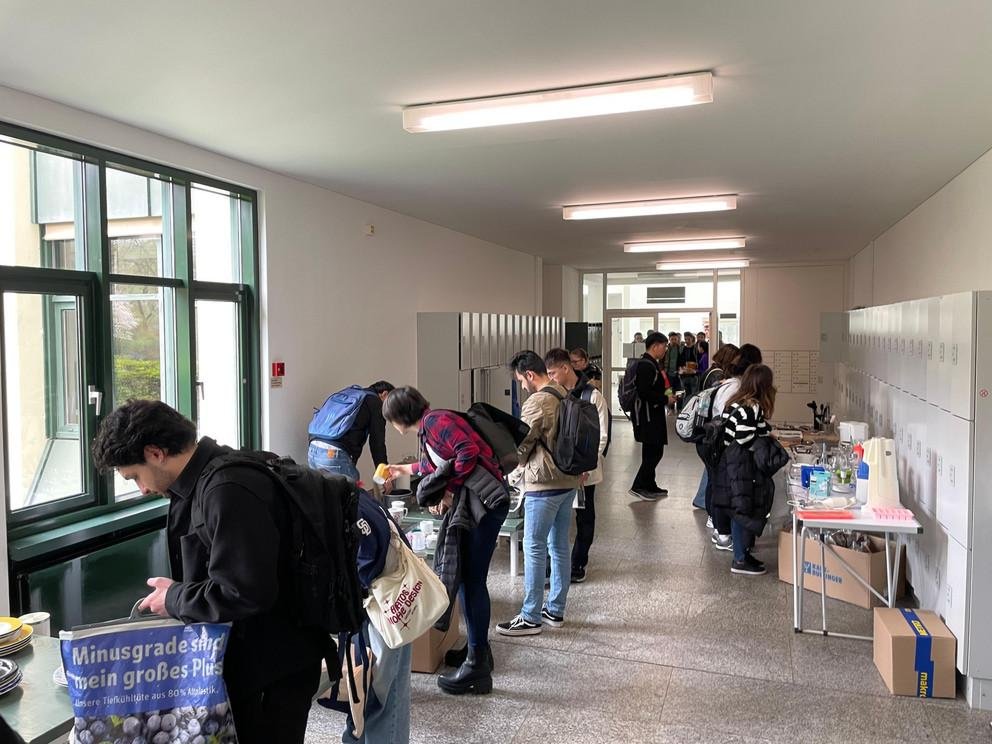 Tauschaktion von Haushaltsgegenständen an der Uni Passau
