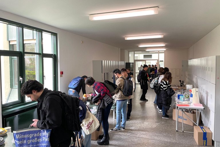 Tauschaktion von Haushaltsgegenständen an der Uni Passau