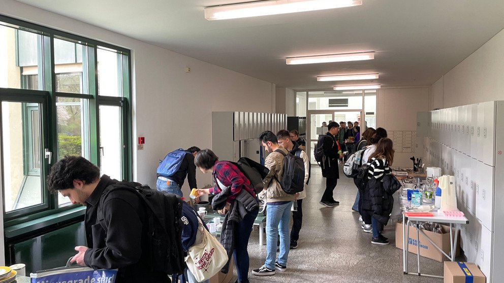 Haushaltswaren Ausgabe