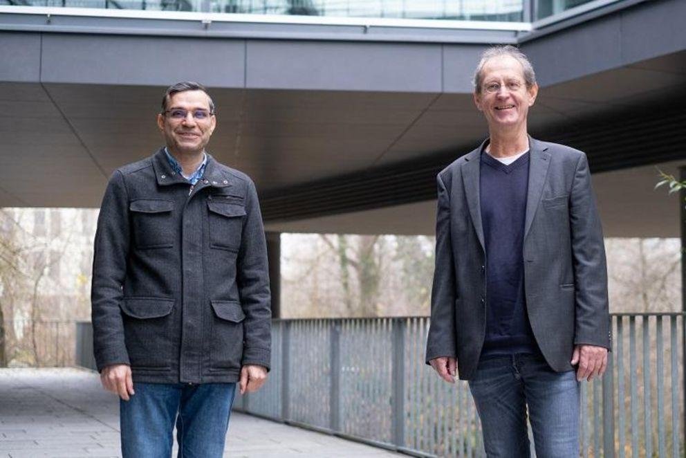 Abdorasoul Ghasemi and Professor de Meer on Campus. Photo: University of Passau.