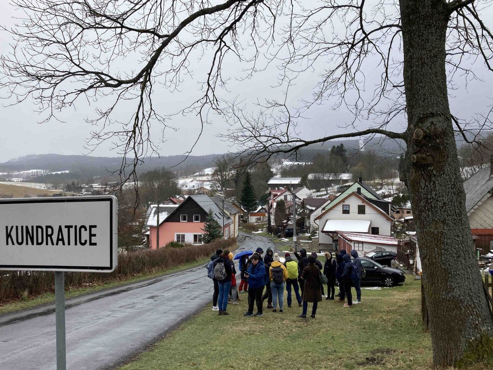 Vysvětluj&iacute;c&iacute; videa