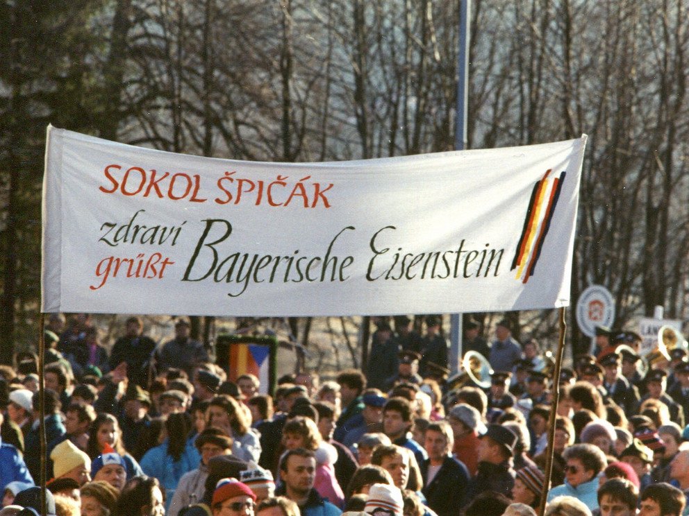 Lidsk&yacute; řetěz v Železn&eacute; Rudě