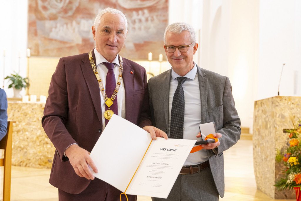 v.l.n.r. Pr&auml;sident Ulrich Bartosch, Dr. Fritz Audebert