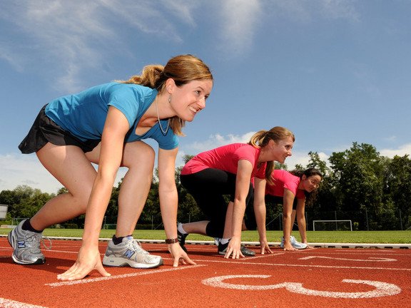 Leichtathletik unter Anleitung eines Übungsleiters
