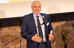 Prof. Dr. Ulrich Bartosch