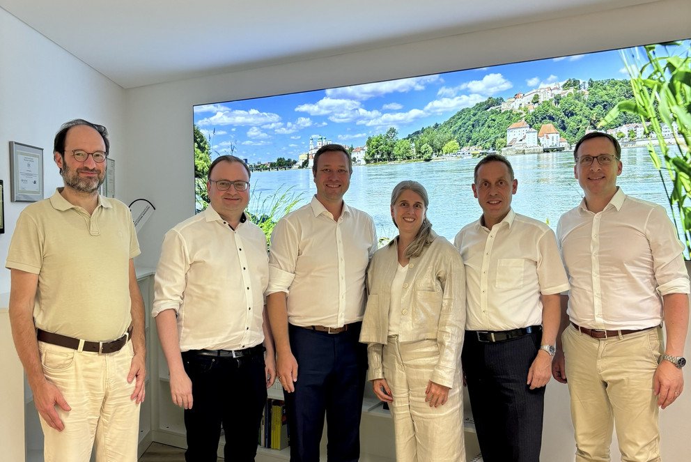 Die CSU-Abgeordneten Hans Koller, Stefan Meyer und Josef Heisl zu Besuch an der Universit&auml;t Passau; Foto: Universit&auml;t