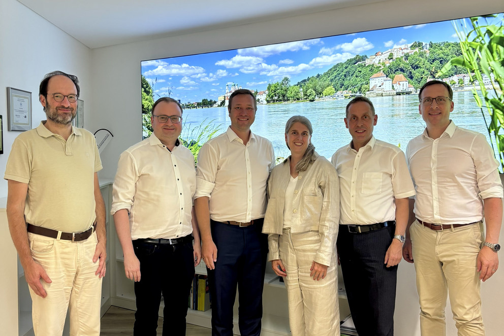 Die CSU-Abgeordneten Hans Koller, Stefan Meyer und Josef Heisl zu Besuch an der Universit&auml;t Passau; Foto: Universit&auml;t