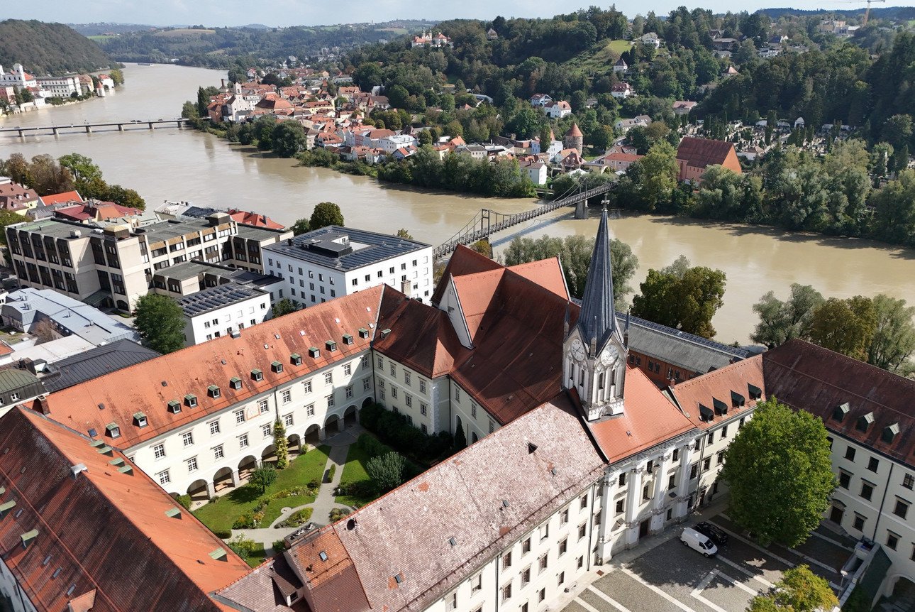 Areal view of the University of Passau above Nikolakloster