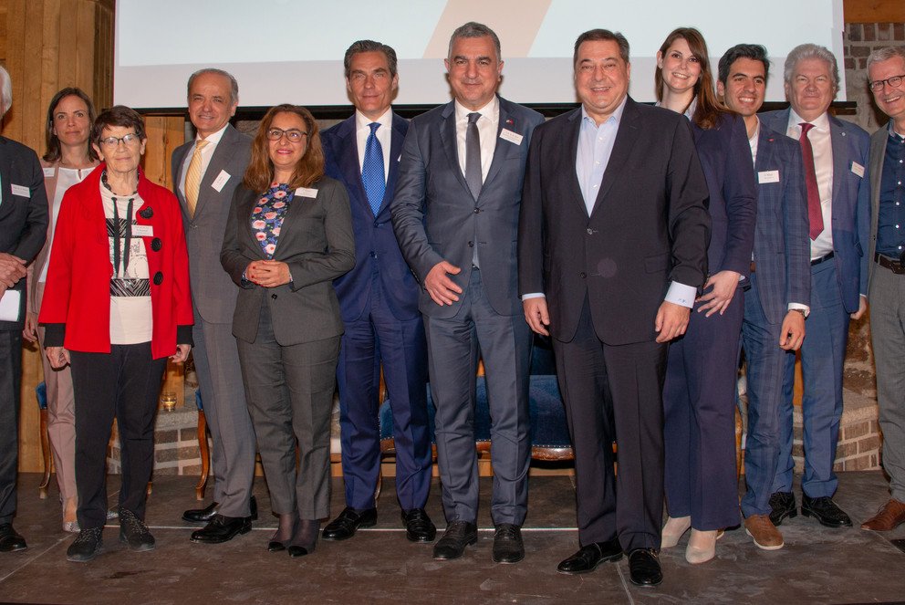 Wirkten am Symposium mit: Gruppenbild (von links): Prof. Dr. Ernst Struck, Ursula Unger, Rita Süssmuth, Hüseyin Gelis, Iffet Türken, Dr. Markus Slevogt, Botschafter Ahmet Başar Şen, Steven Young, Theresa Hoffmann, Osman Nergiz, Prof. Sigmund Gottlieb und Dr. Fritz Audebert.