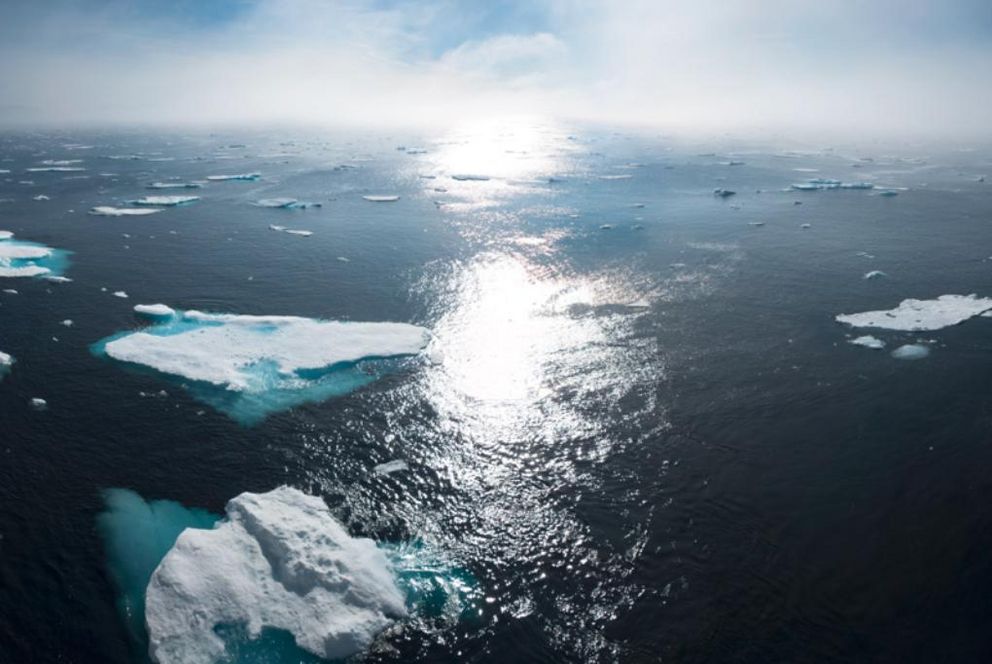 Tauendes Eis in der Arktis