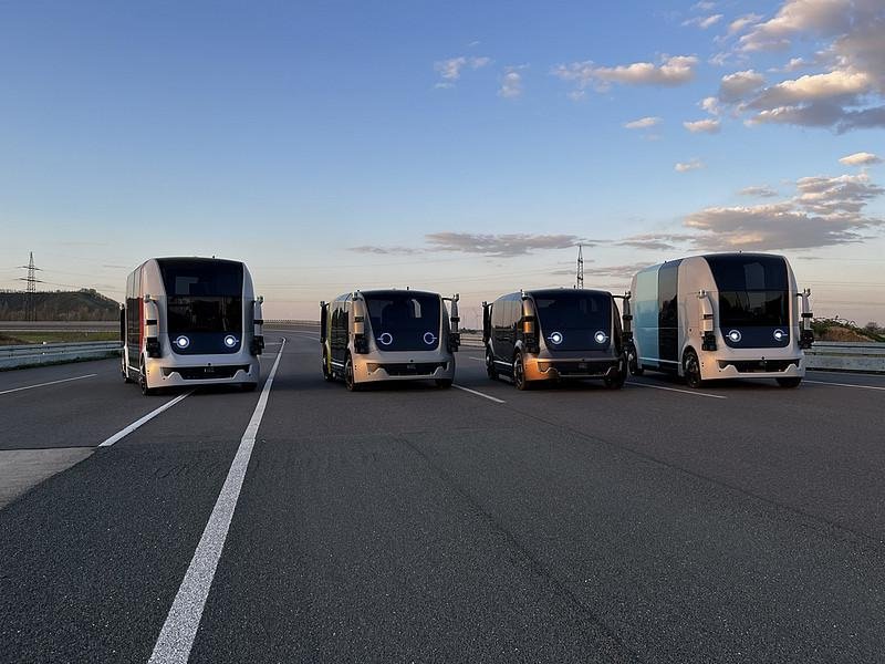 Die vier Fahrzeuge, die im Projekt UNICARagil entwickelt wurden: autoSHUTTLE, autoTAXI, autoELF und autoCARGO, Foto: Timo Woopen