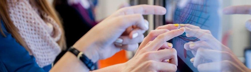 Studierende der Universität Passau im Zentrum für Medien und Kommunikation