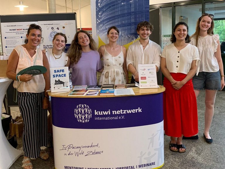 Das Mental Health Night Organisations- und Helfer-Team des kuwi netzwerks; Foto: Universit&auml;t Passau