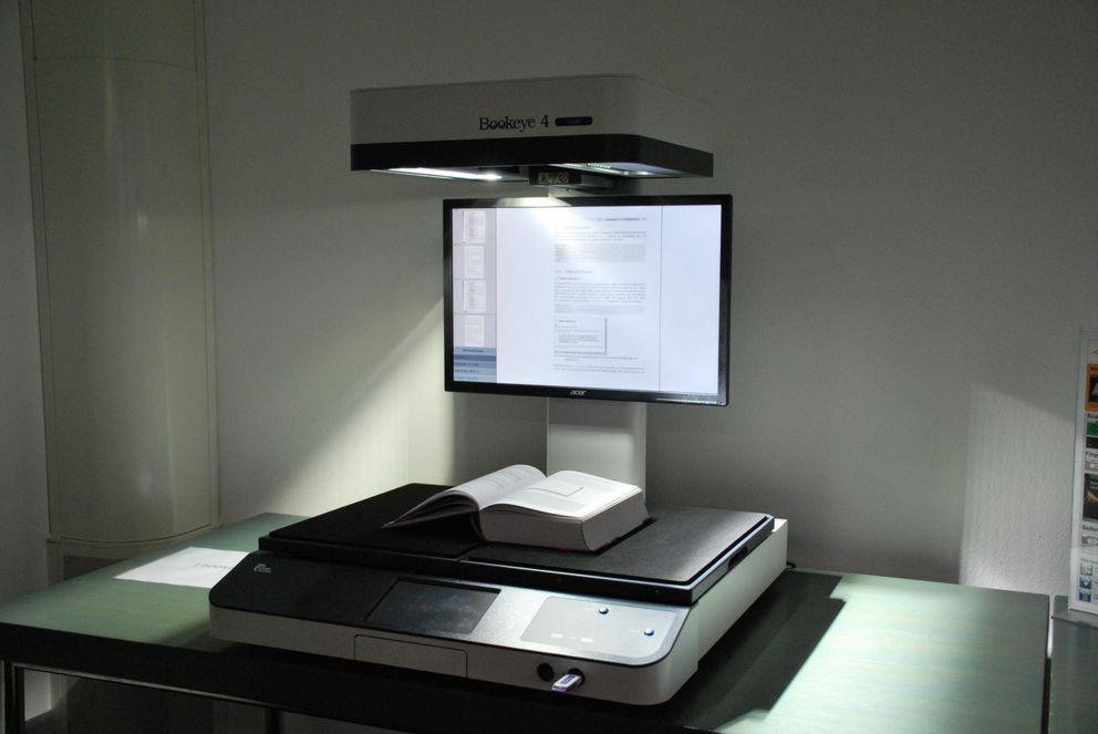 A scanner in der central library