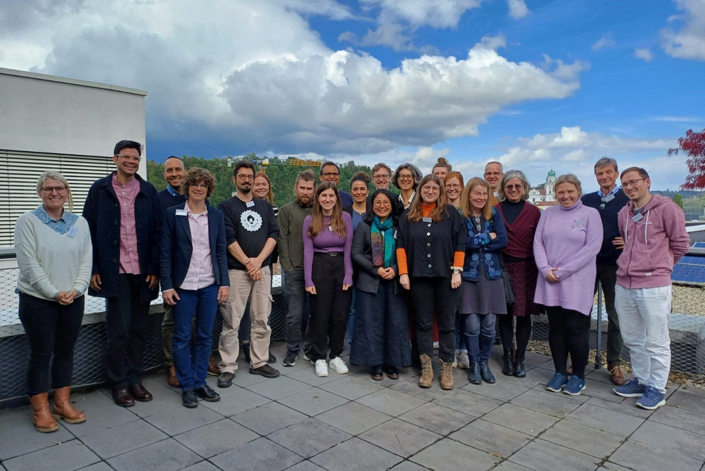 Die Teilnehmerinnen und Teilnehmer des NIÖ Netzwerktreffens, Foto: Universität Passau. 