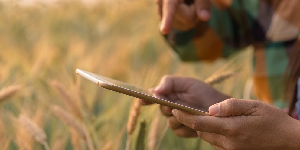 Bundeslandwirtschaftsminister übergibt Förderbescheid für Passauer B2B-Projekt