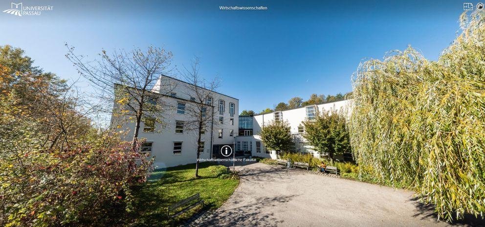 Virtual tour screenshot: view towards the Wiwi Building entrance