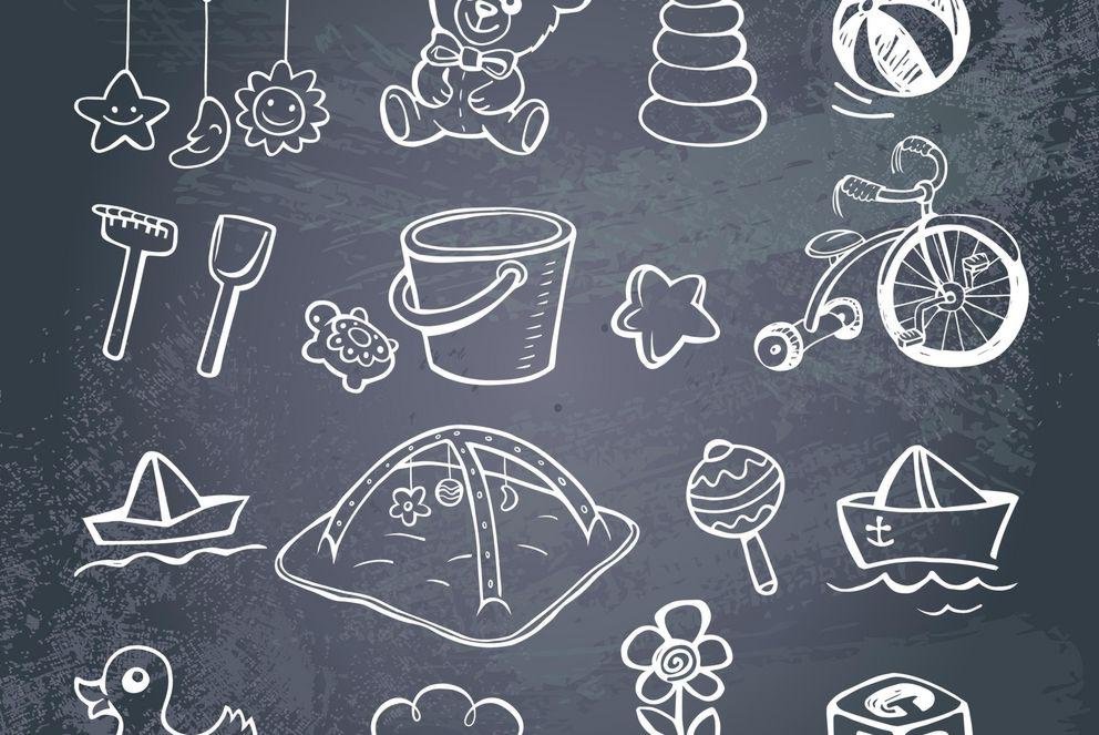 Kinderspielzeug, Zeichnungen Kreide auf Tafel Kinderspielzeug, Zeichnungen Kreide auf Tafel