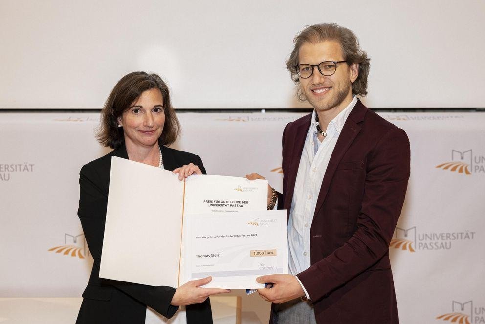 Prof. Dr. Bettina Noltenius und Thomas Stelzl Prof. Dr. Bettina Noltenius und Thomas Stelzl