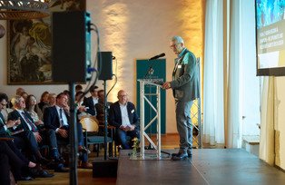 Symposion 2026 - Dr. Fritz Audebert