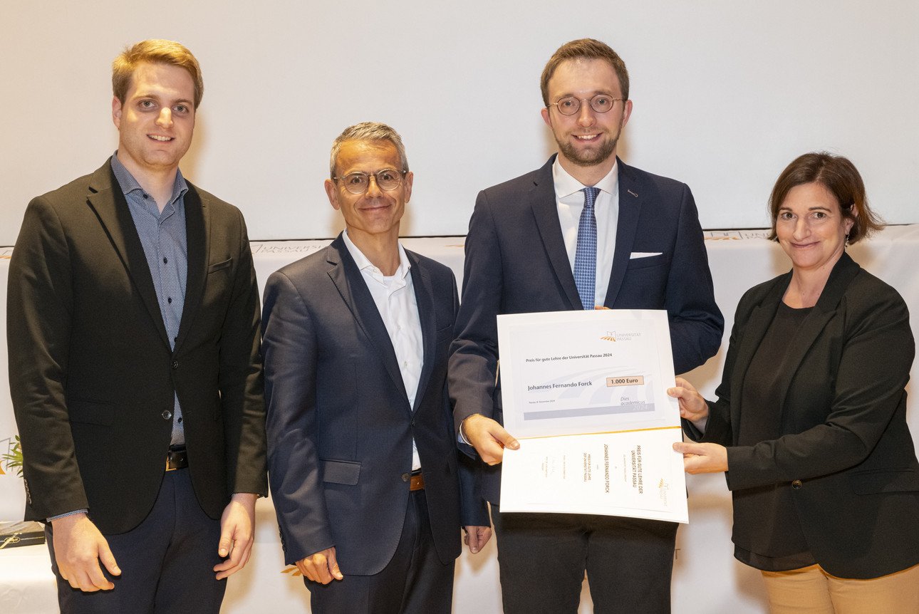 Stephan Brandler, Michael Gruber, SpardaBank Johannes Forck Prof. Dr. Bettina Noltenius, Vizepr&auml;sidentin f&uuml;r Lehre