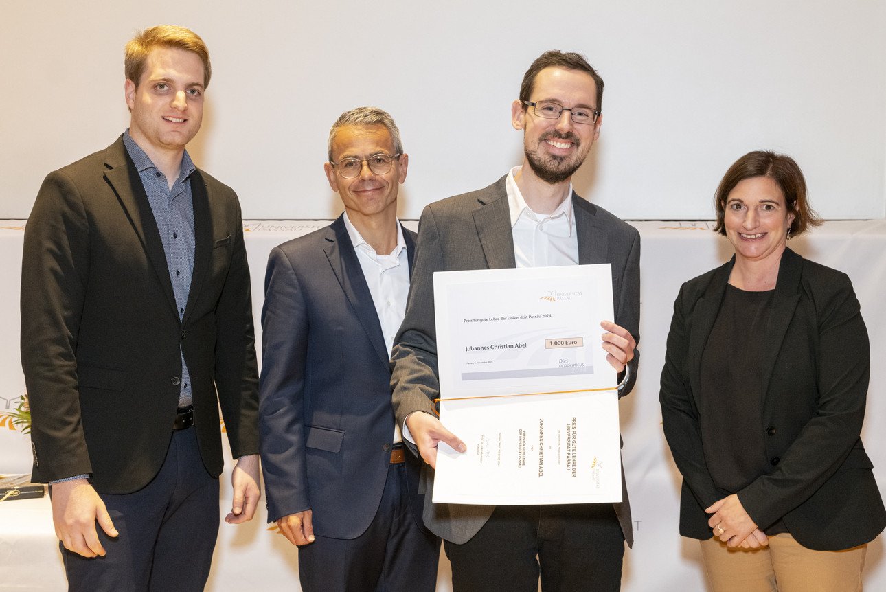 Stephan Brandler, Michael Gruber, Sparda-Bank Dr. Johannes Abel Prof. Dr. Bettina Noltenius, Vizepr&auml;sidentin f&uuml;r Lehre