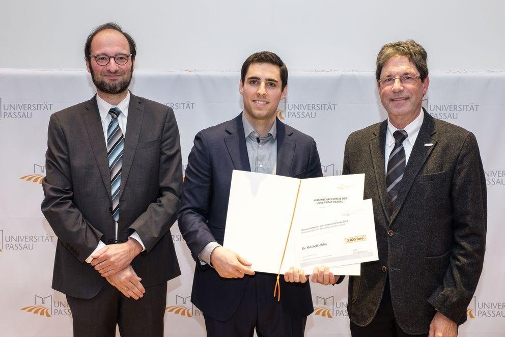 von links nach rechts: Prof. Dr. Harald Kosch, Dr. Mitchell Joblin, Prof. Christian Lengauer