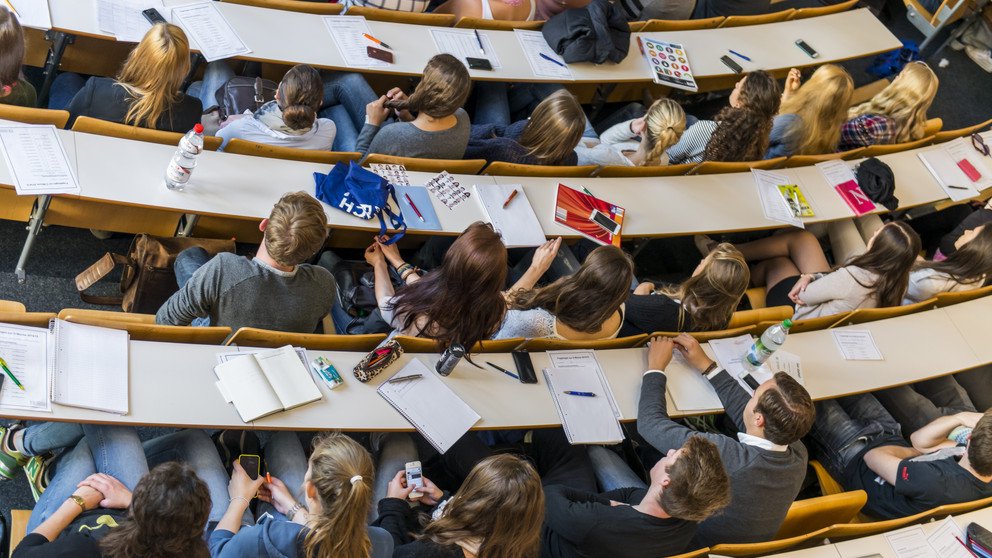 Blick auf einen H&ouml;rsaal