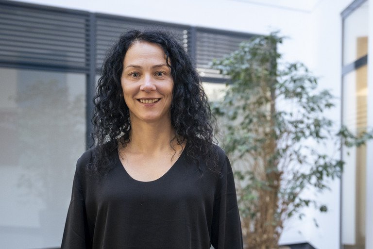 Prof. Dr. Suleika Bort, Dekanin der Wirtschaftswissenschaftlichen Fakult&auml;t; Foto: Universit&auml;t Passau.