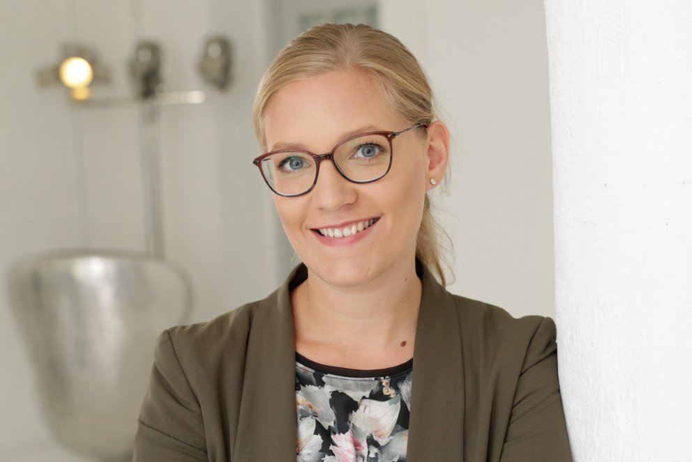 Dr. Dana Valentiner