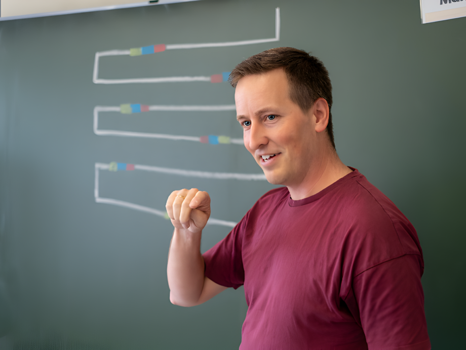 INTERREG-Projekt Informatikkoffer testet kleine Lernroboter an Grundschulen im Grenzgebiet