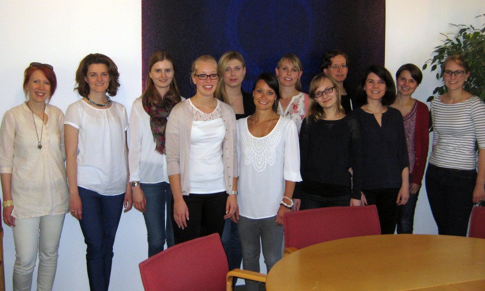 Bildhinweis: Die neuen Mentees des dritten Jahrgangs werden im Rahmen des Mentoring-Programms zuk&uuml;nftig von Mentorinnen und Mentoren aus Wirtschaft, Wissenschaft und Verwaltung begleitet. Foto: Universit&auml;t Passau