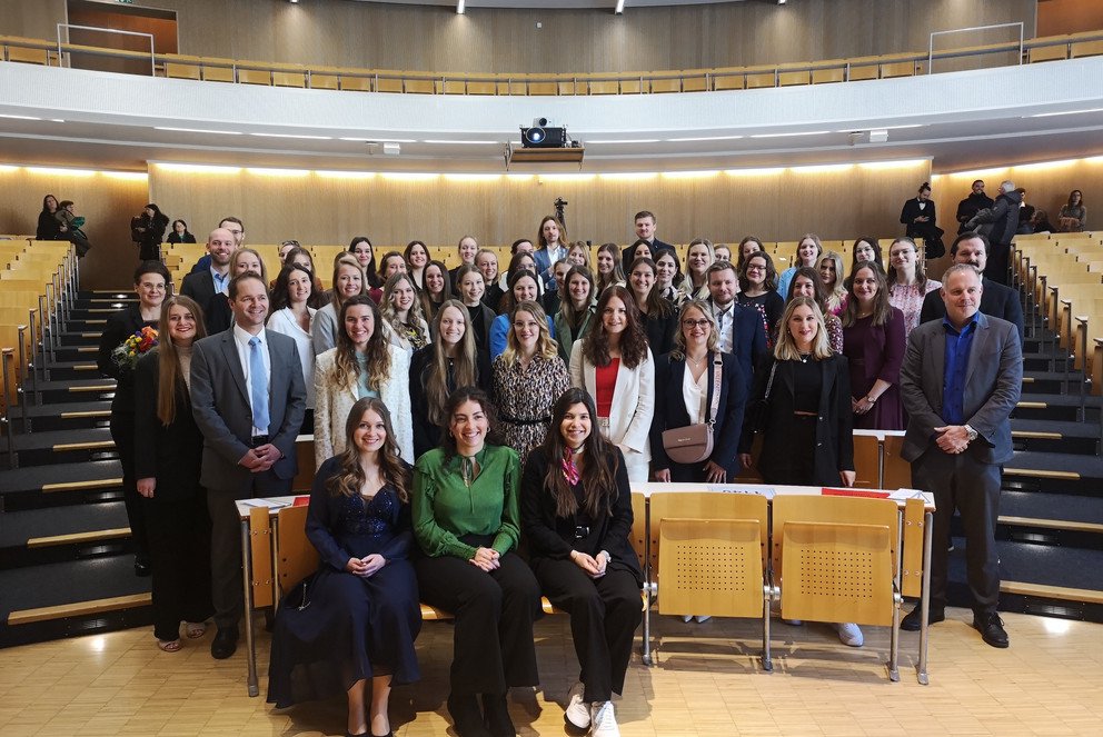 Absolventinnen und Absolventen der Lehramtsstudiengänge; Foto: Universität Passau