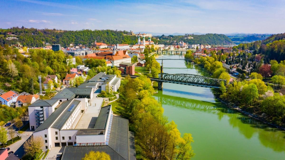 Times Higher Education Ranking University of Passau among the top 25 percent worldwide for the