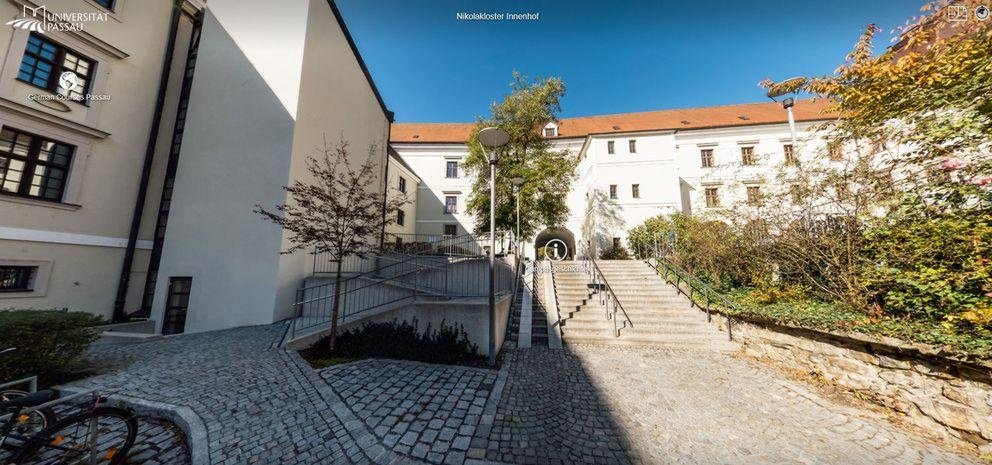 Campus tour screenshot: view towards the North inside the NK courtyard