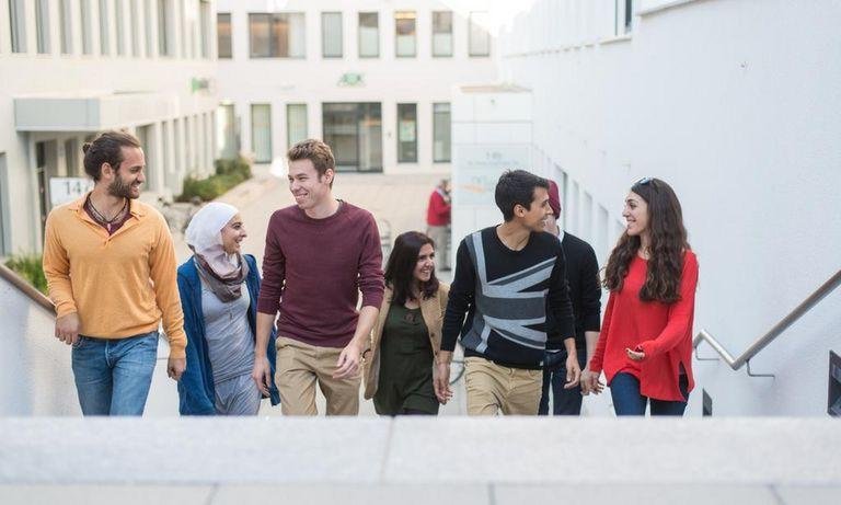 Internationale Studierende am Campus