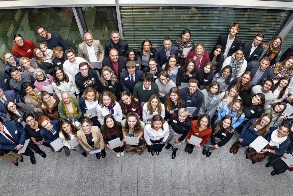 In diesem Jahr erhalten insgesamt 65 besonders begabte und engagierte Studierende an der Universität Passau ein Deutschlandstipendium. Foto: Universität Passau