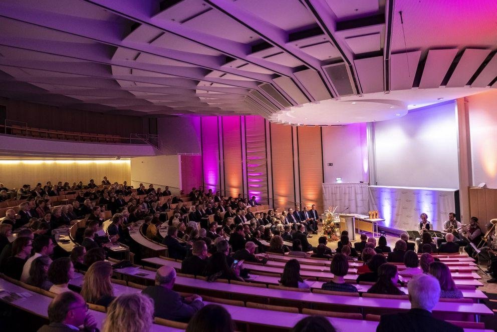Veranstaltung im Audimax der Universität Passau Veranstaltung im Audimax der Universität Passau