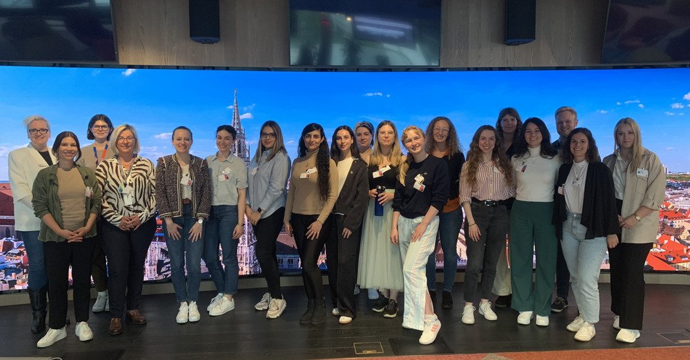 Participants of an excursion to Microsoft Germany