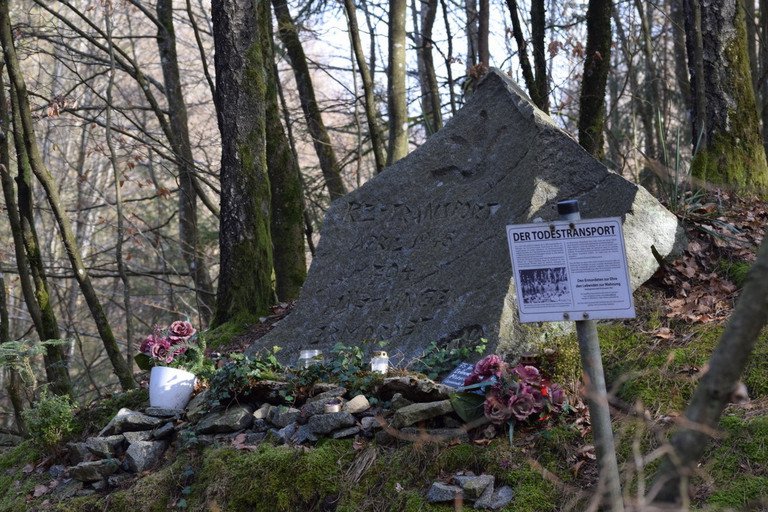 Decorative image of the tile 'Pamtnk z roku 1984'