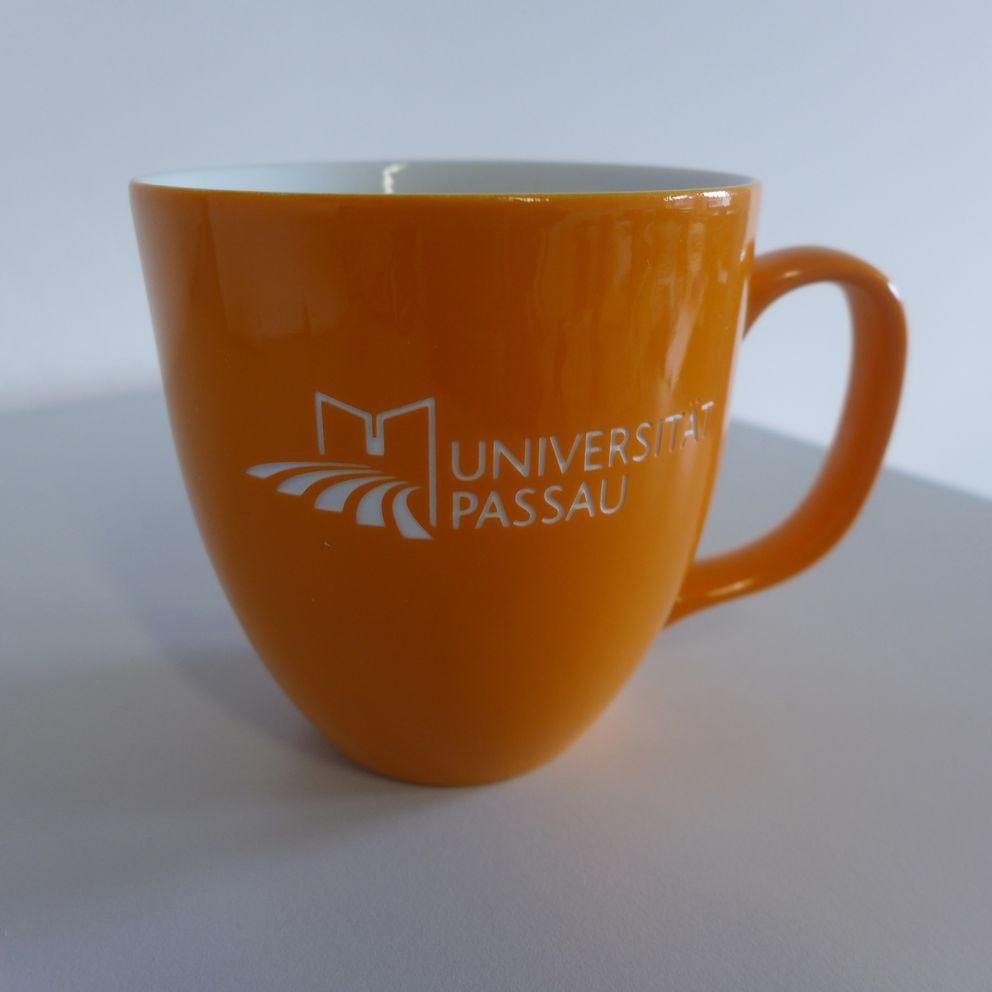 Tasse mit Uni-Logo Tasse mit Uni-Logo