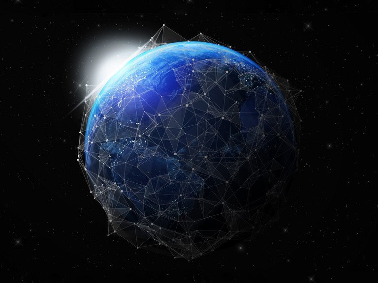 Netzwerk über dem Globus. Foto: Colourbox 