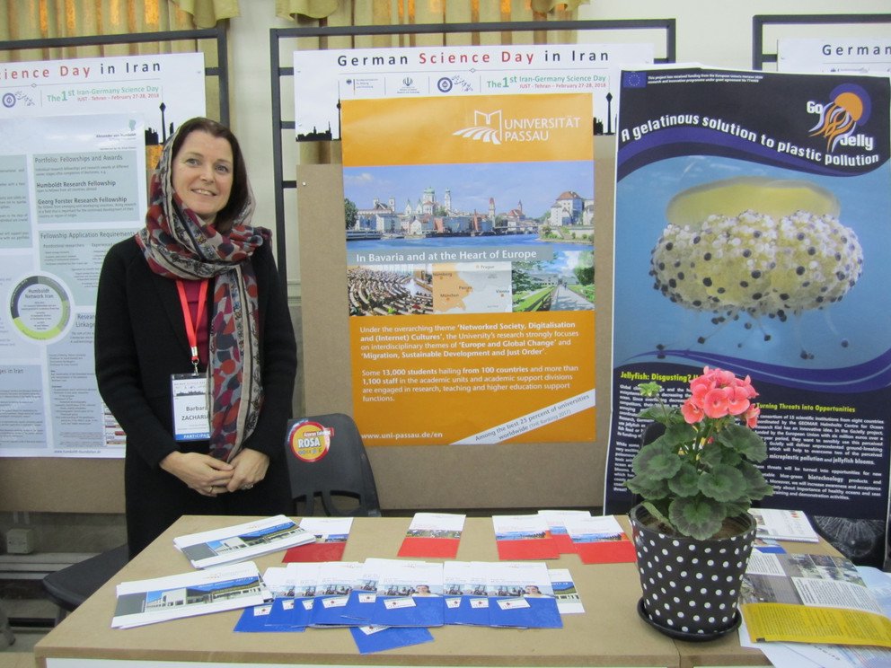 Barbara Zacharias stellte das Angebot der Universit&auml;t Passau beim German Science Day im Iran vor