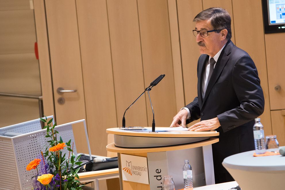 Dr. Manfred Bischoff, Aufsichtsratsvorsitzender der Daimler AG
