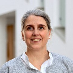 Barbara Tasch