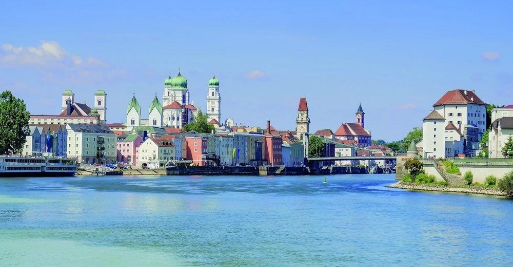 View towards the city peninsula, from the Danube