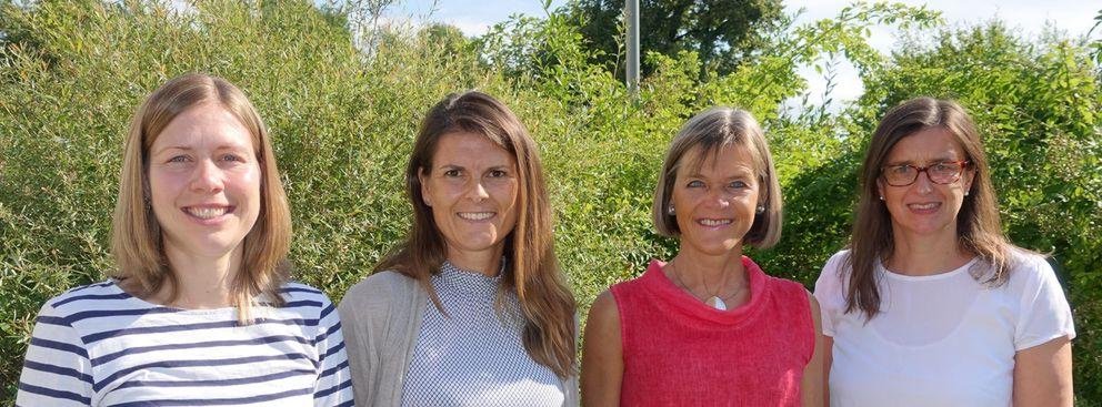 Studienberaterinnen der Universität Passau: Franziska Beck, Tanja Rieger, Dr. Ulrike Bunge und Johanna Schmidt (v.l.n.r.) Studienberaterinnen der Universität Passau: Franziska Beck, Tanja Rieger, Dr. Ulrike Bunge und Johanna Schmidt